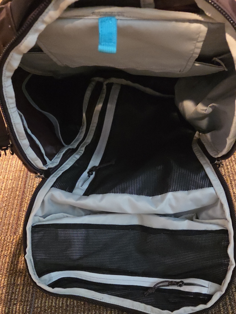 Womens's REI Ruckpack 40L - Picture 3 of 4